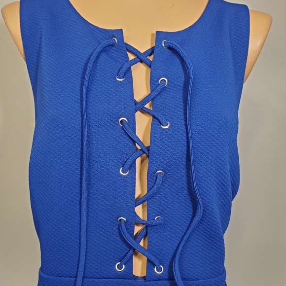 πΌHost pickπΌForever 21+ Royal Blue Lace Up Dress - Picture 3 of 6